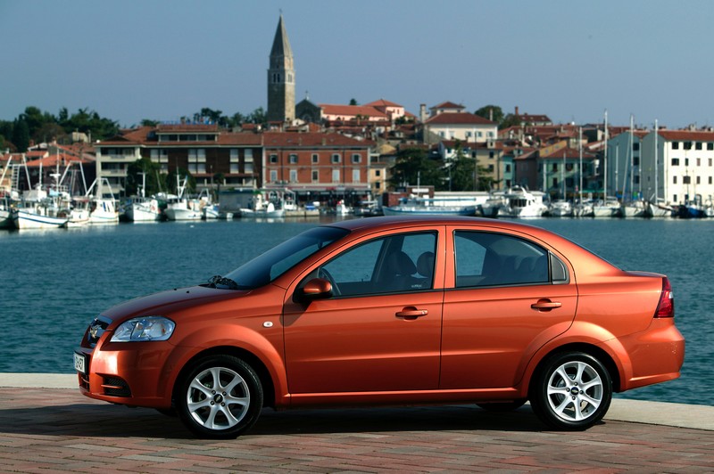 Chevrolet Aveo Sedan 11