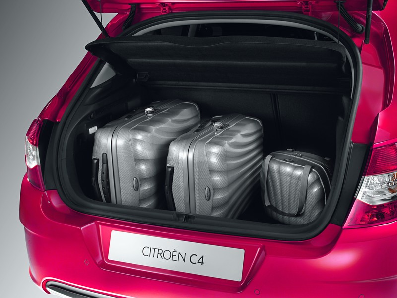 Citroen C4 2010 Hatchback Kufr 14