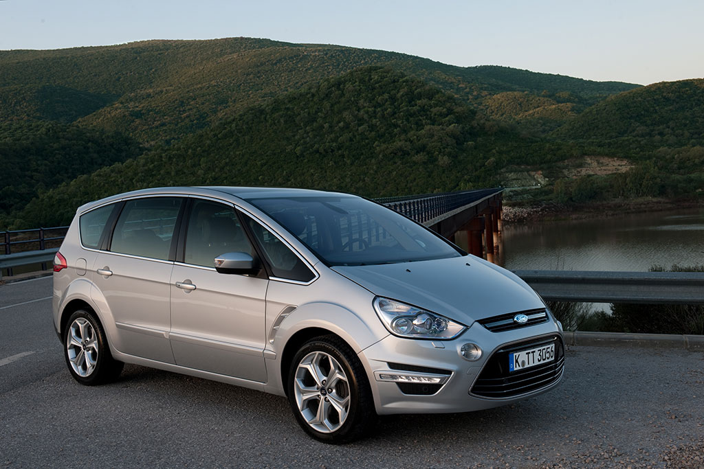 Ford S Max 2010 Facelift 01