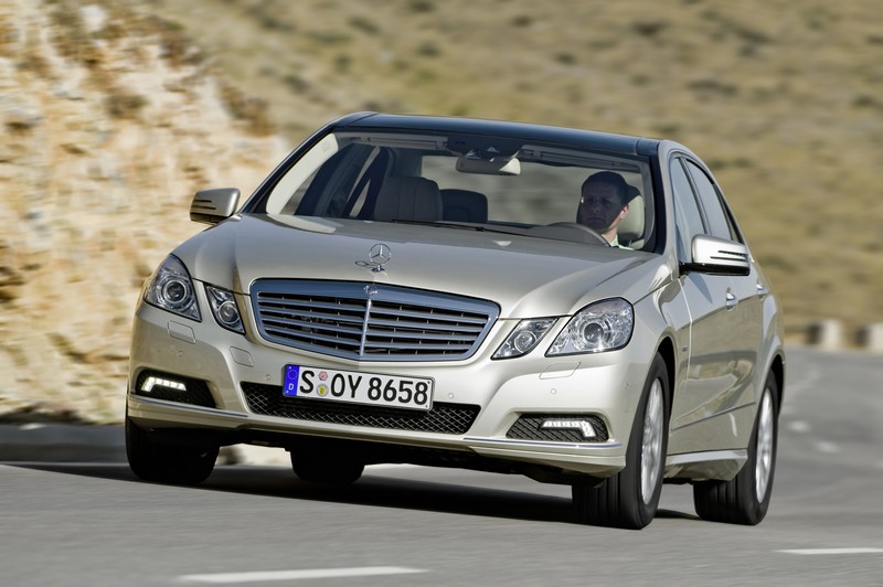 Mercedes Benz E 2009 Sedan 02