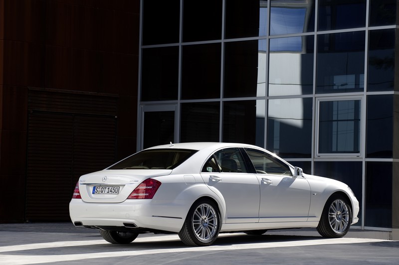 Mercedes Benz S 2010 Facelift Hybrid 07