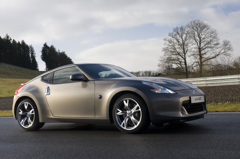 Nissan 370z Coupe 02