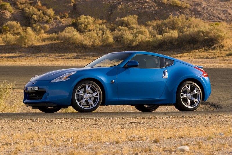 Nissan 370z Coupe 05