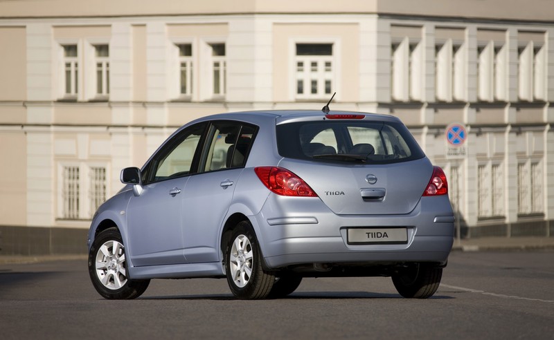 Nissan Tiida 06