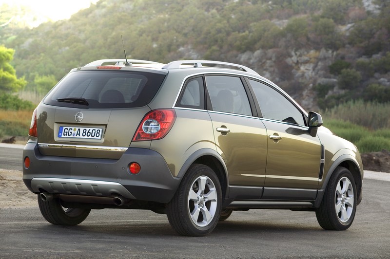 Opel Antara 08