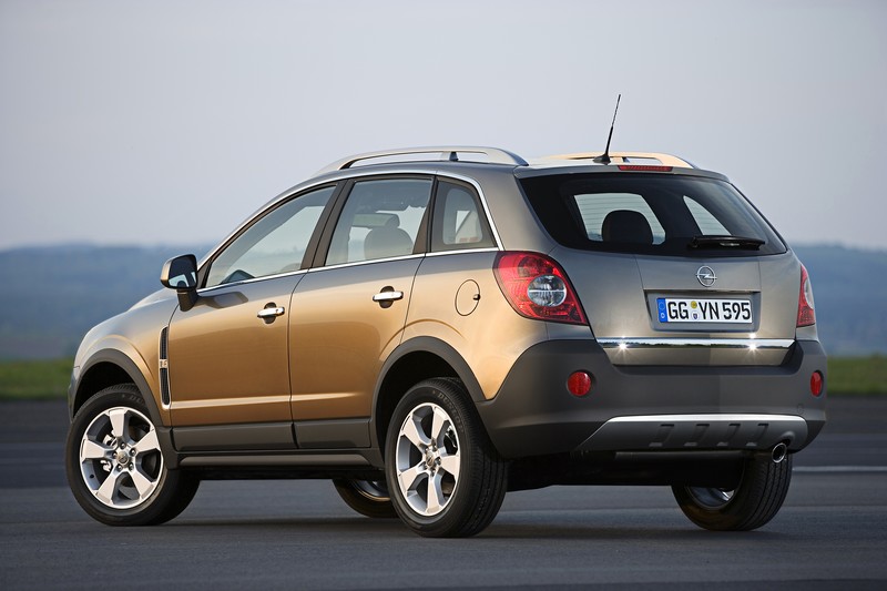 Opel Antara 09