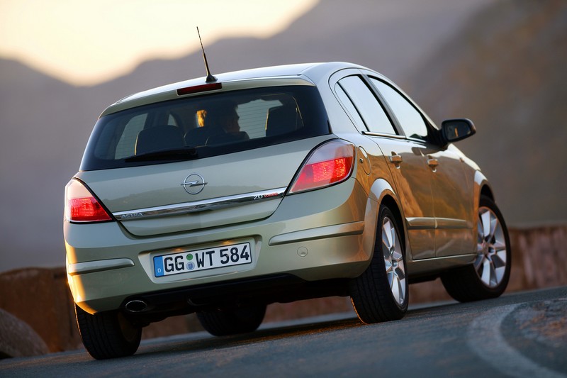 Opel Astra Hatchback 05