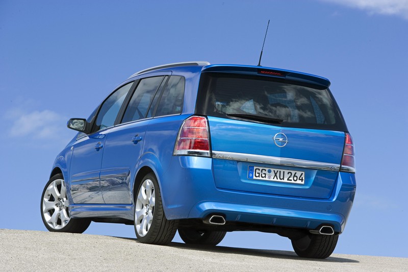 Opel Zafira OPC 13