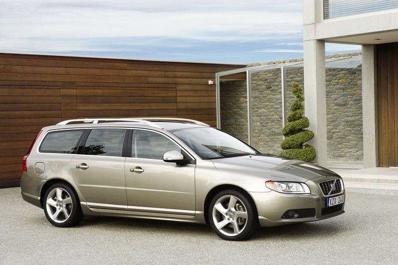 Volvo V70 03